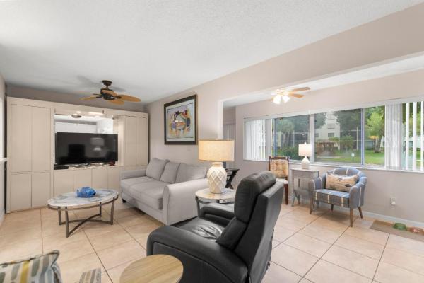 3178 Via Poinciana #102, Lake Worth, Florida 33467, image 1