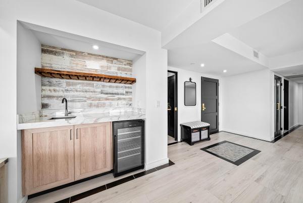Parliament East, 2427 Presidential Way #802, West Palm Beach, Florida 33401, image 3