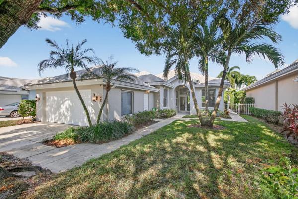 Bear Island, 1245 Owl Pointe Cir, West Palm Beach, Florida 33409, image 1