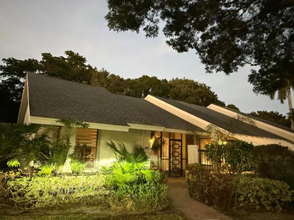 The Villas Of Waterberry, 10911 Lake Front Pl, Boca Raton, Florida 33498, image 1