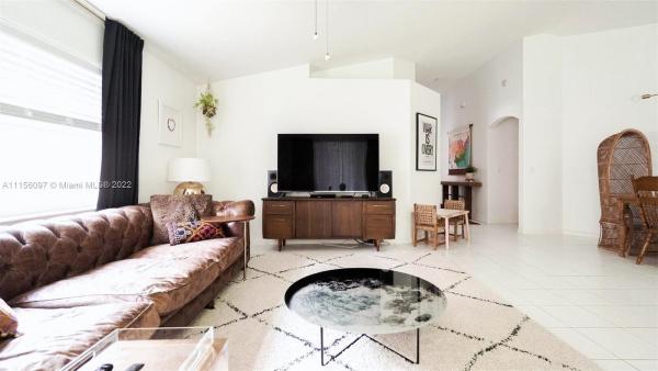 Palm Beach Bath & Tennis, 5449 Grande Palm Cir, Delray Beach, Florida 33484, image 1