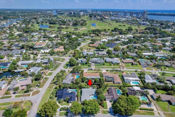 Country Club, 547 Marlin Rd, North Palm Beach, Florida 33408, image 1