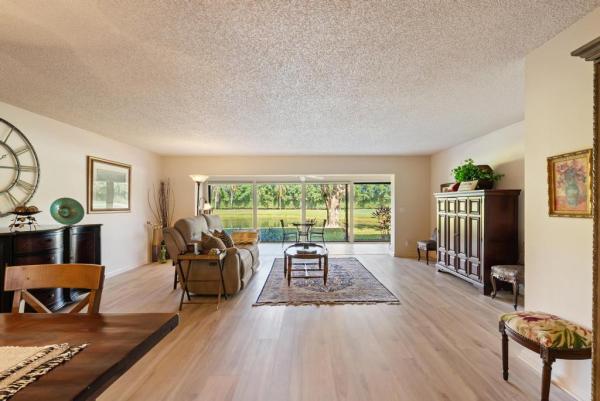 Aspen Glen At Indian Spring, 6432 Aspen Glen Cir, Boynton Beach, Florida 33437, image 2