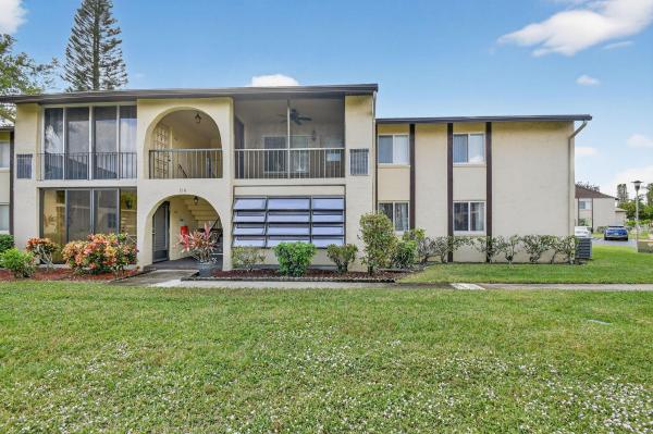 Pine Ridge 3, 310 Pine Ridge Cir #B-1, Greenacres, Florida 33463, image 1