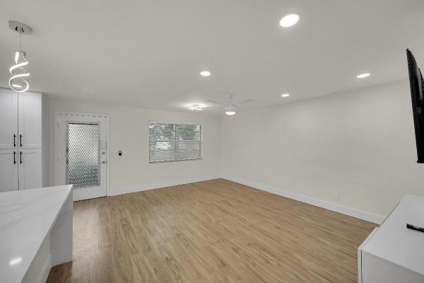 582 Flanders M #, Delray Beach, Florida 33484, image 1