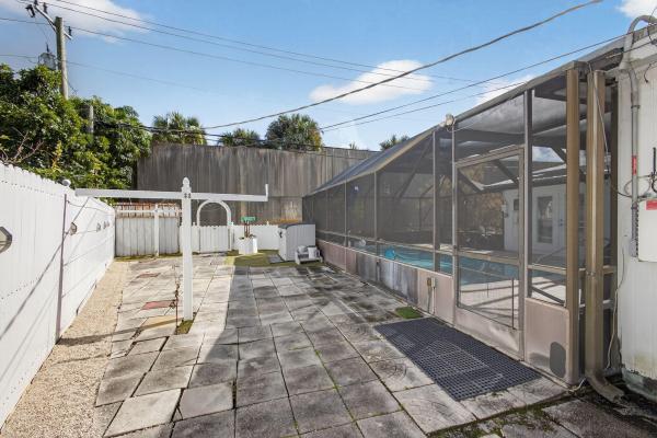 Palm Beach Square, 9520 Birmingham Dr, Palm Beach Gardens, Florida 33410, image 1