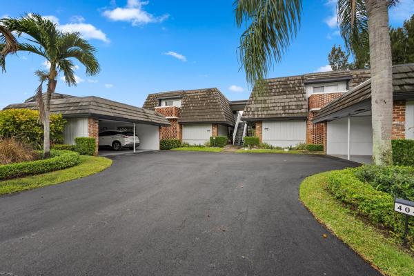 Tudors In The Pines 2, 404 Pine Tree Ct #6, Atlantis, Florida 33462, image 1