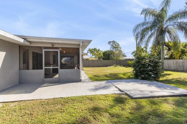 Riverview, 814 SE Starflower Ave, Port St. Lucie, Florida 34983, image 2