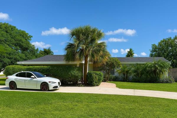 Lawn Lake, 2530 Myrica Rd, West Palm Beach, Florida 33406, image 1