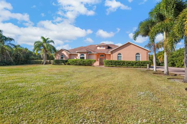 5125 Southwind Trl, Fort Pierce, Florida 34951, image 1