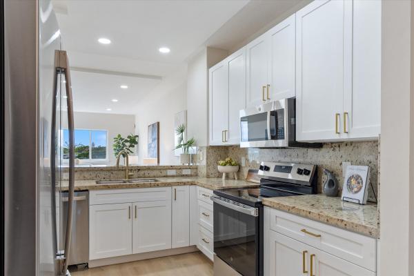 Coronado, 22715 Camino Del Mar #42, Boca Raton, Florida 33433, image 1