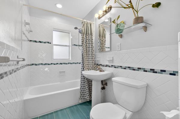 Fort Pierce Residential, 2108 Donald Ave, Fort Pierce, Florida 34946, image 2