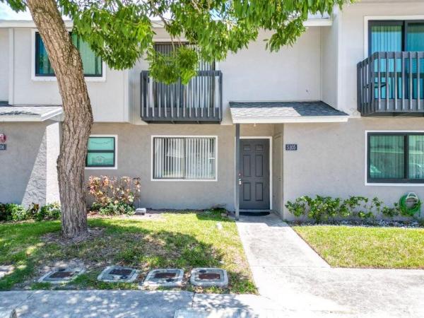 Canalakes, 5105 Pier Dr, Greenacres, Florida 33463, image 1