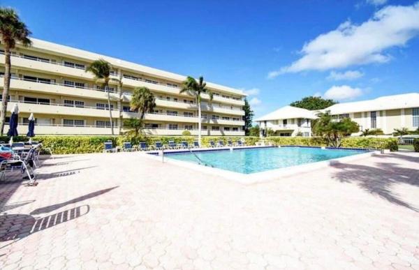 Atlantic Cloisters, 1299 S Ocean Blvd #L5, Boca Raton, Florida 33432, image 3