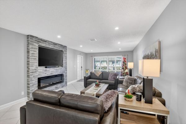 Greentree Villas, 4723 Storkwood Ln #A, Boynton Beach, Florida 33436, image 2
