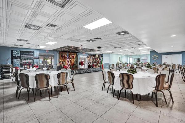 Golden Lakes Village, 140 Lake Meryl Dr, West Palm Beach, Florida 33411, image 3