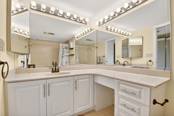 Fairway Park At Indian Spring, 5785 Fairway Park Ct #204, Boynton Beach, Florida 33437, image 1