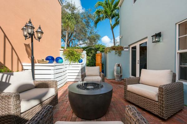 Charleston Place, 5895 Bartram St, Boca Raton, Florida 33433, image 1