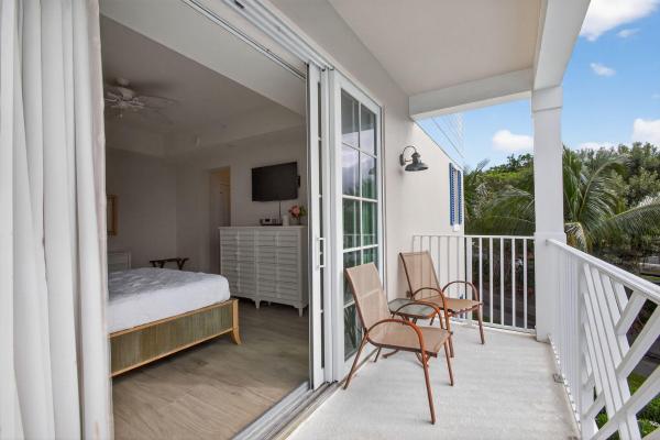 834 Bay Colony Dr S, Juno Beach, Florida 33408, image 2