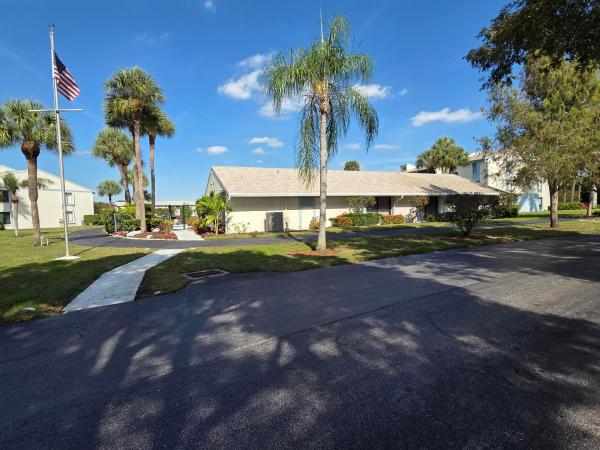 The Palm Club, 1115 Green Pine Blvd #D2, West Palm Beach, Florida 33409, image 3