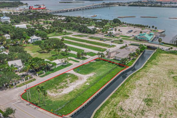 145 Kings Ln, Fort Pierce, Florida 34950, image 1
