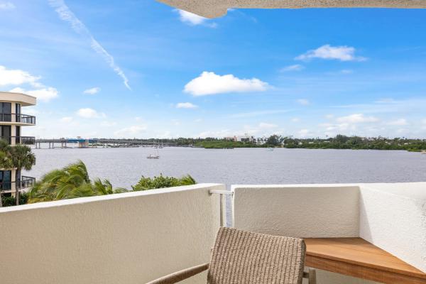 Carlyle House, 2773 S Ocean Blvd #4060, Palm Beach, Florida 33480, image 2