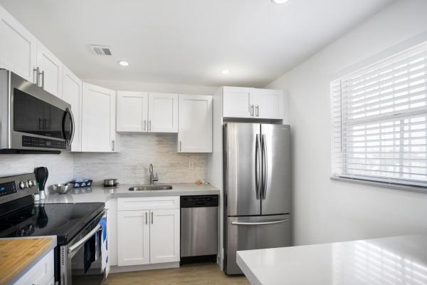 Penn Star, 1605 Pennsylvania Ave #502, Miami Beach, Florida 33139, image 1