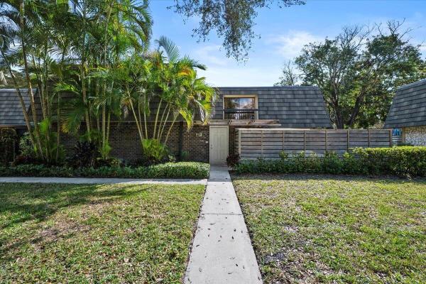 Glenwood Townhomes, 625 6th Ter, Palm Beach Gardens, Florida 33418, image 1