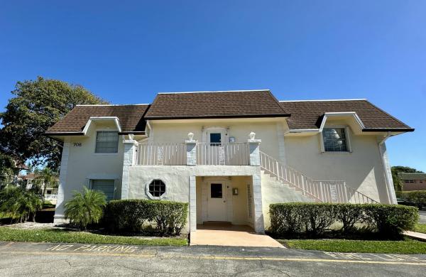 Brookfield Gardens North, 708 SE 2nd Ave #324, Deerfield Beach, Florida 33441, image 1