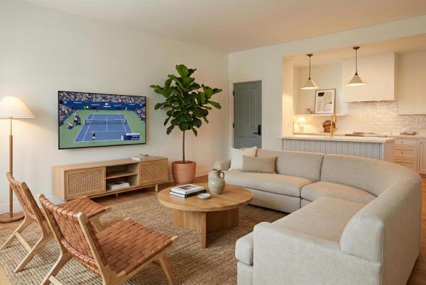 184 Sunset Ave #105, Palm Beach, Florida 33480, image 1