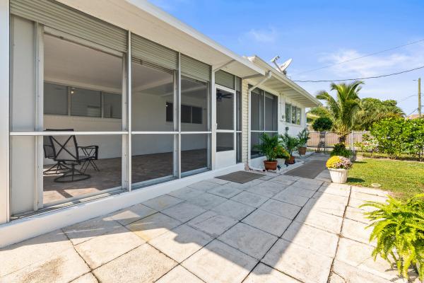 North Lake Worth, 1428 N M St, Lake Worth Beach, Florida 33460, image 1
