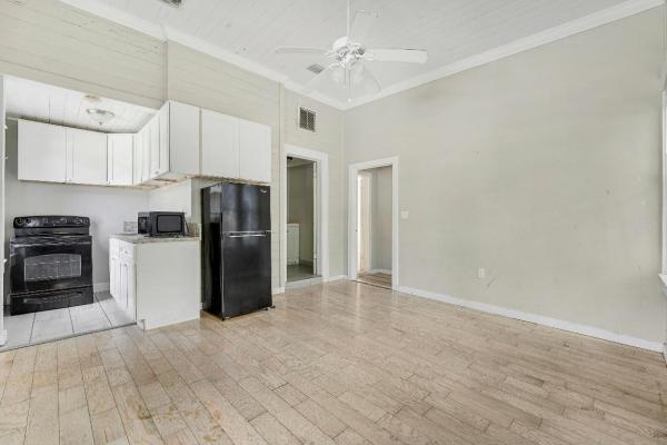 Fort Pierce Residential, 301 S 7th S St, Fort Pierce, Florida 34950, image 1