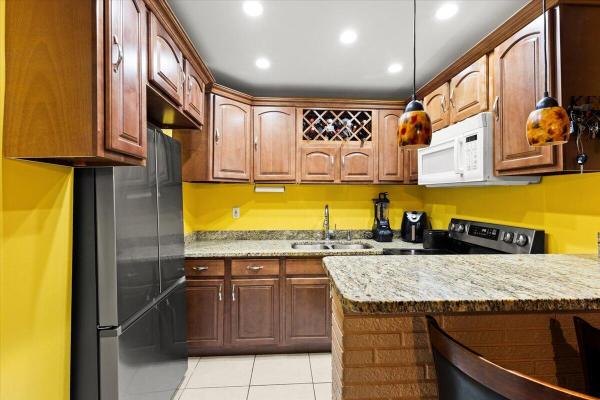 Lake Aire Estates, 1770 NW 26th Ave, Fort Lauderdale, Florida 33311, image 1