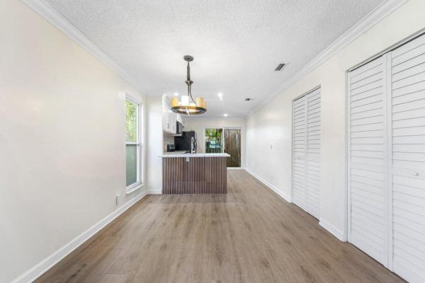 Forest Glen Townhouses, 4627 Orleans Ct #A, West Palm Beach, Florida 33415, image 3