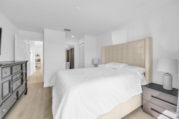 Barclay Club, 39 Dorchester Cir, Palm Beach Gardens, Florida 33418, image 2