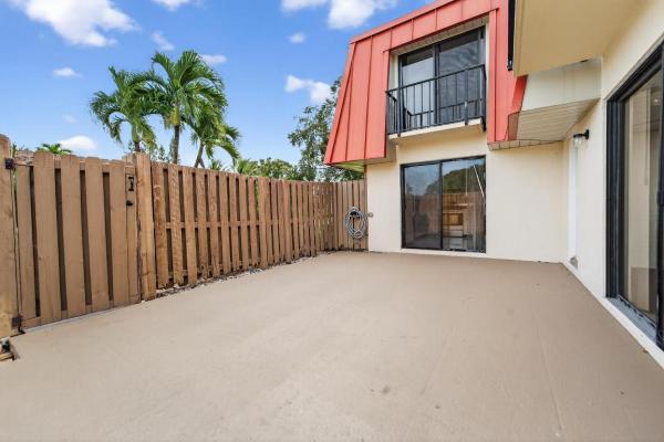 Sandalwood At Meridian Park, 3310 Meridin Wy S #A, Palm Beach Gardens, Florida 33410, image 1