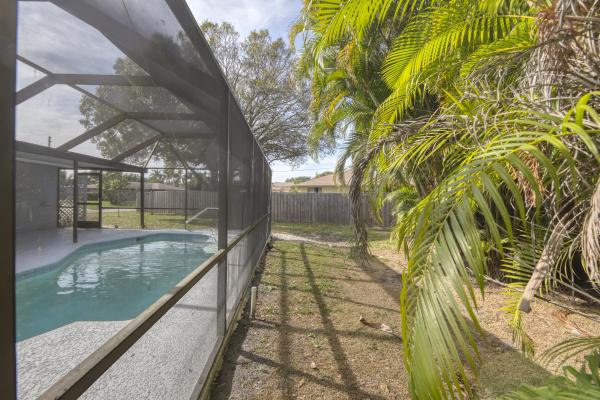 183 SW Airview Ave, Port St. Lucie, Florida 34984, image 1