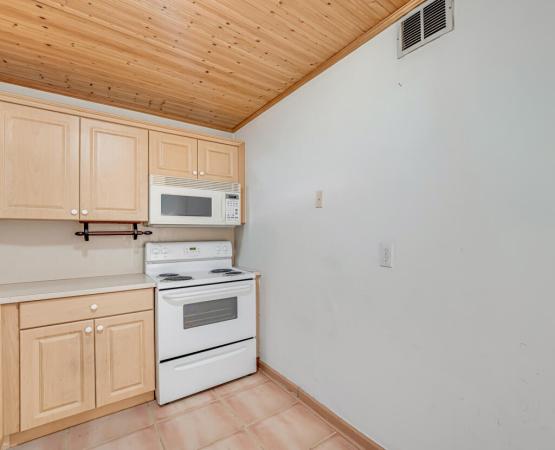 Golden Lakes Village, 199 Lake Carol Dr, West Palm Beach, Florida 33411, image 1