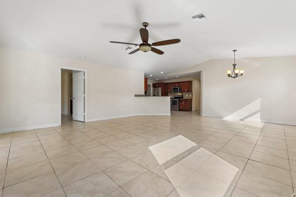 Spanish Lakes One, 3 S Granada Ln, Port St. Lucie, Florida 34952, image 3