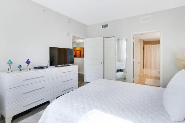 The Moorings At Lantana, 802 W Windward Way #206, Lantana, Florida 33462, image 1