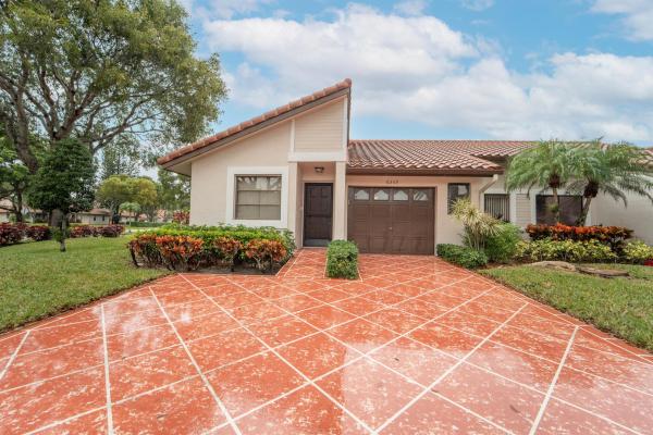 Huntington Pointe, 6259 Kings Gate Cir, Delray Beach, Florida 33484, image 1