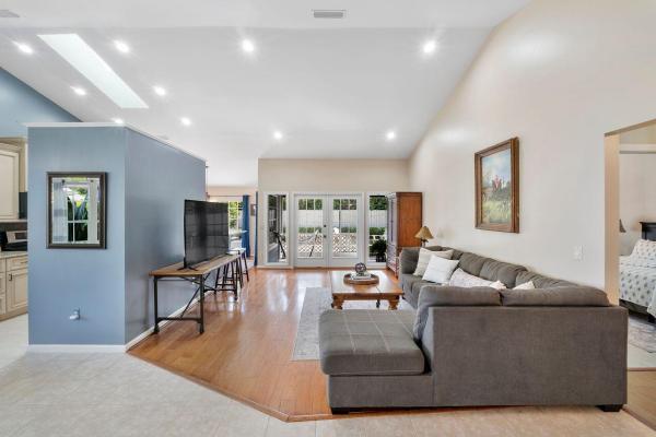 Tree Tops Of Wellington, 364 Park Forest Way, Wellington, Florida 33414, image 2