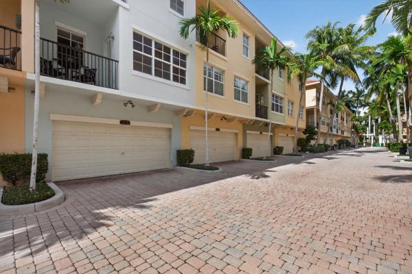 Harbour Oaks, 11778 Valencia Gardens Ave, Palm Beach Gardens, Florida 33410, image 1