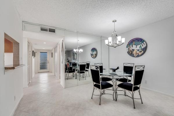 Pembridge At Lakes Of Delray, 15301 Pembridge Ave #49, Delray Beach, Florida 33484, image 2
