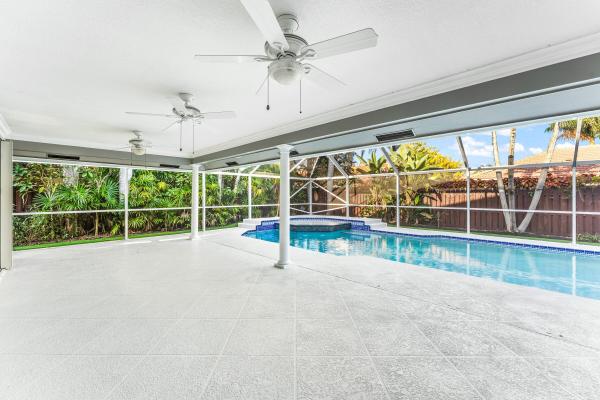 Amesbury Circle Of Greenview Shores 2, 2063 Amesbury Cir, Wellington, Florida 33414, image 1