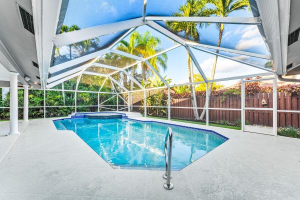 Amesbury Circle Of Greenview Shores 2, 2063 Amesbury Cir, Wellington, Florida 33414, image 2
