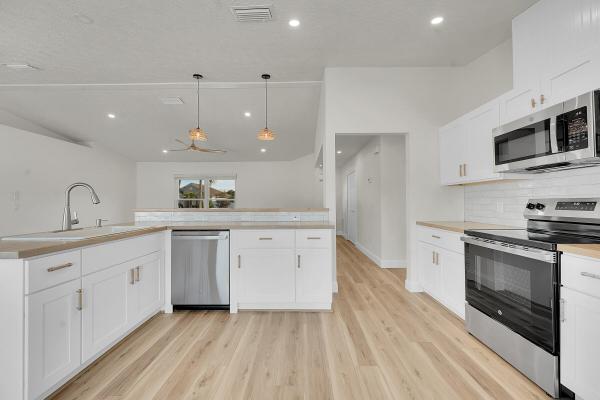 Bayshore Heights, 273 SW Nativity Ter Ter, Port St. Lucie, Florida 34984, image 1
