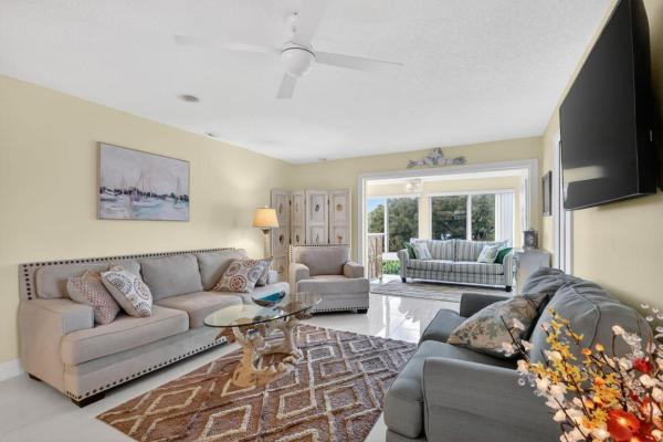 Colonial Club, 12 Colonial Club Dr #305, Boynton Beach, Florida 33435, image 1