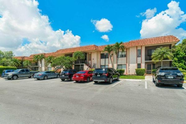 Racquet Club At Bonaventure, 341 Lakeview Dr #203, Weston, Florida 33326, image 1