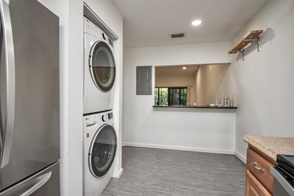 Thornhill Lake, 6825 Bridlewood Ct, Boca Raton, Florida 33433, image 2